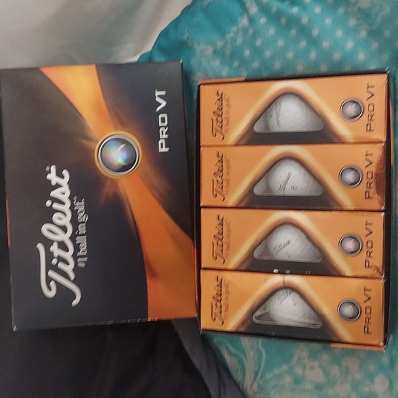 1 dozen Titleist Pro V1 preowned golf balls - Picture 2 of 5